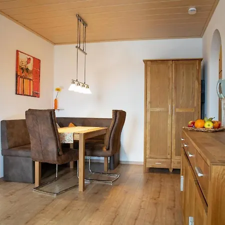 Gastehaus Am Badepark - Ferienwohnung Rauschberg * インツェル